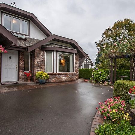 Laurel'S Cottage By Elevate Rooms Qualicum Beach Dış mekan fotoğraf