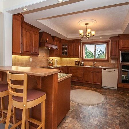 Laurel'S Cottage By Elevate Rooms Qualicum Beach Dış mekan fotoğraf